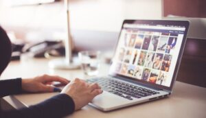 Шахрайство, знайомство в інтернеті