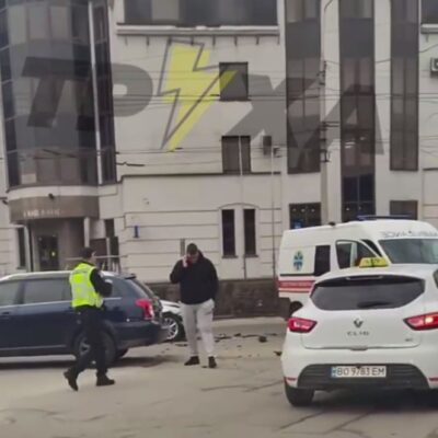 ДТП на вулиці Торговиця