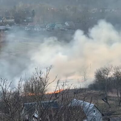 Кременець горить