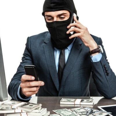 Телефонні шахраї