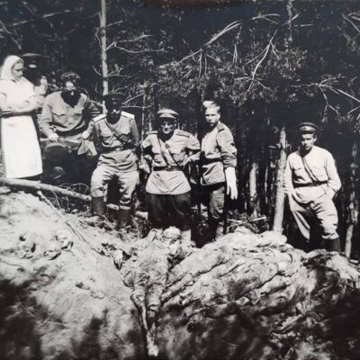 ексгумація тіл загиблих у Кременці в 1944 році