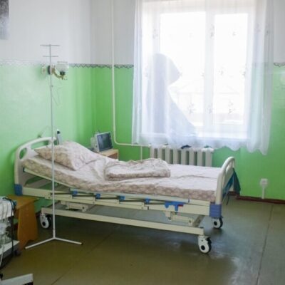 лікарні