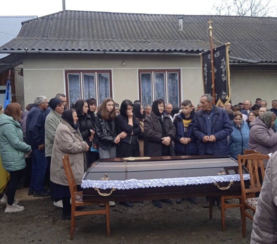Олег Петрица
