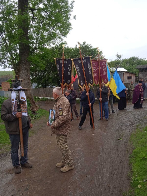 Олег Петрица