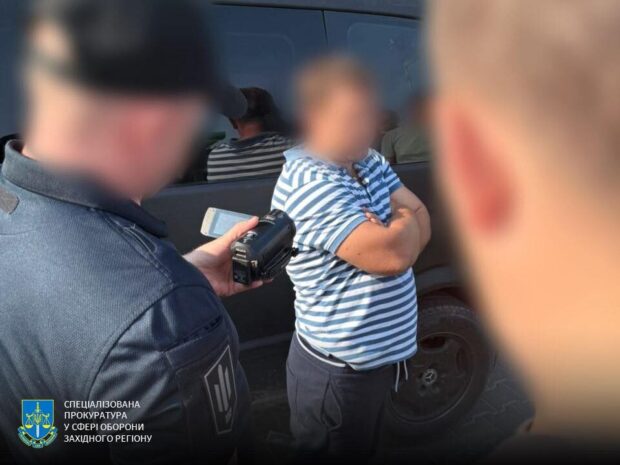 незаконне зняття з військового обліку