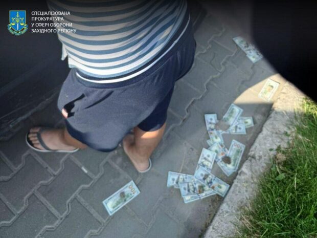 незаконне зняття з військового обліку