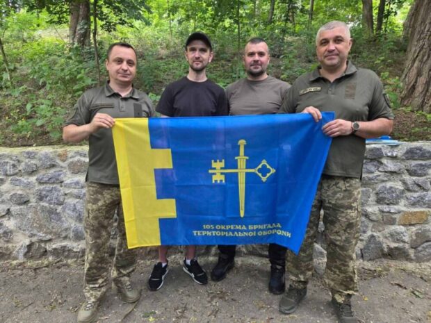 Повернення військового