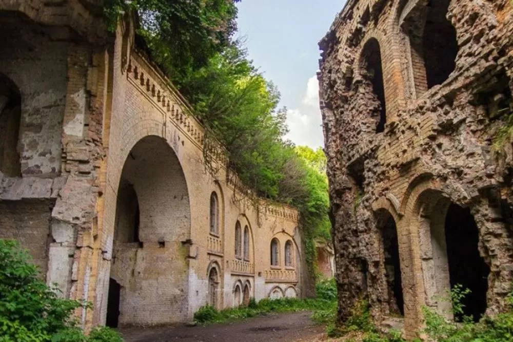 Тараканівський форт