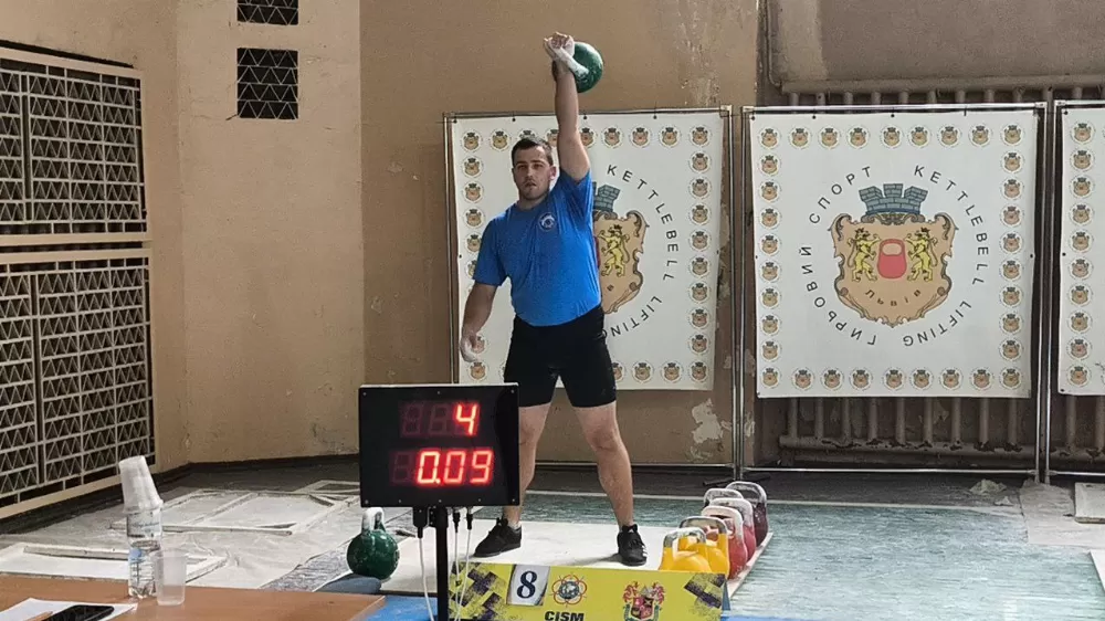 спортсмени
