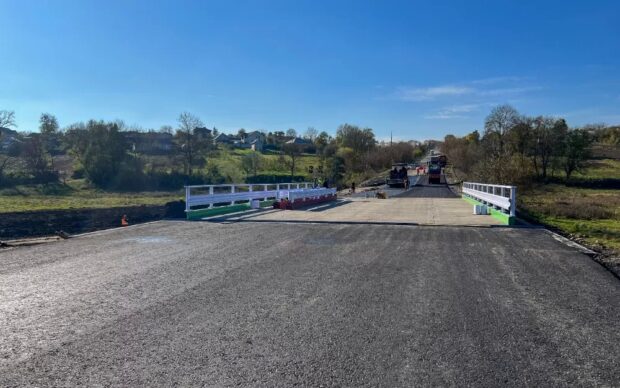 міст в Чернихівцях