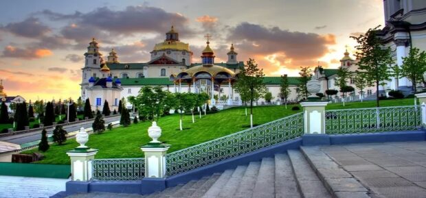 Свято-Успенська Почаївська Лавра