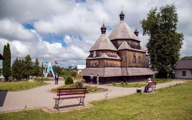 церква Івана Богослова