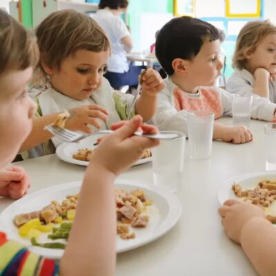 харчування у садочках