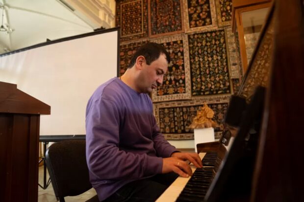 Усеін Бекіров