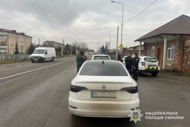 На Тернопільщині водій збив поліцейського