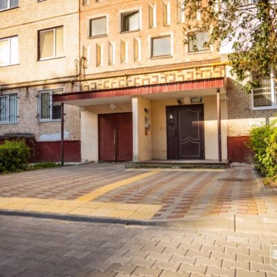прибудинкова територія тернопіль