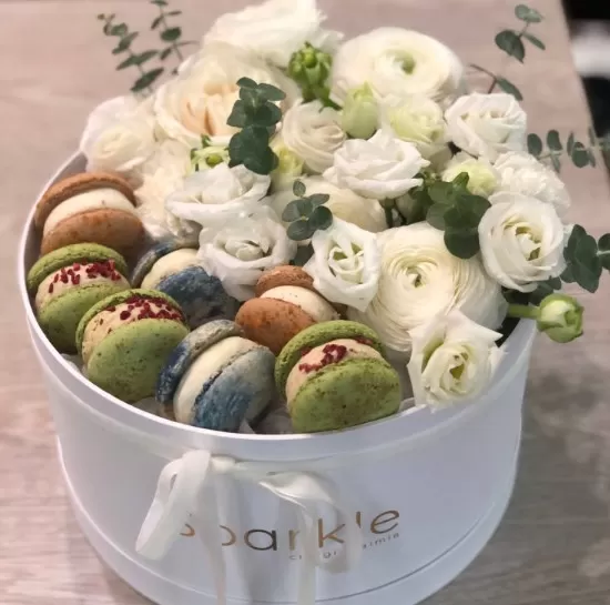 квіти в коробці