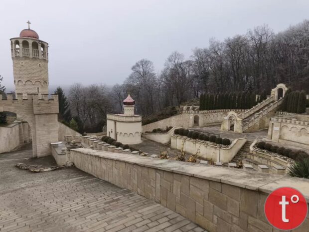 Марійський духовний центр «Зарваниця» (с. Зарваниця)