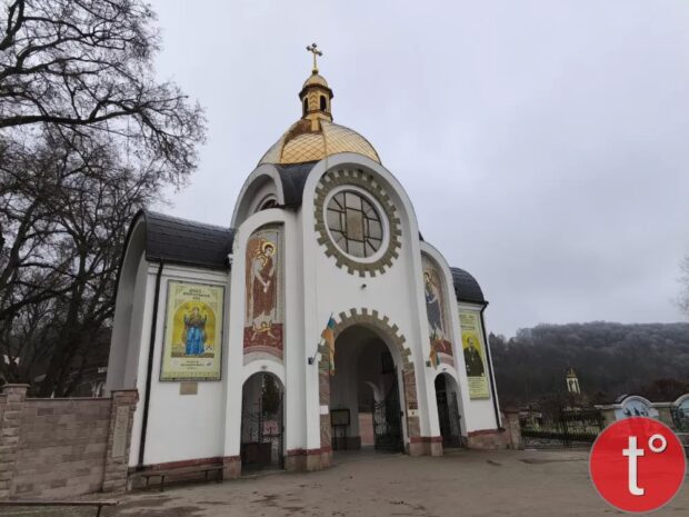 Марійський духовний центр «Зарваниця» (с. Зарваниця)