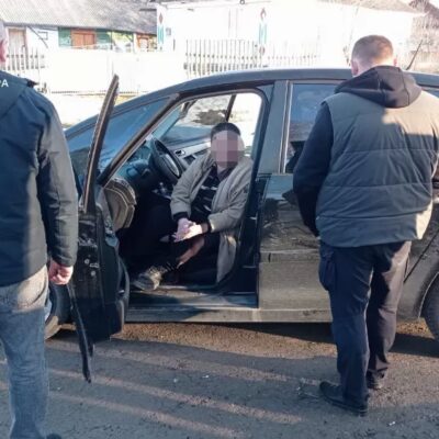 жінка