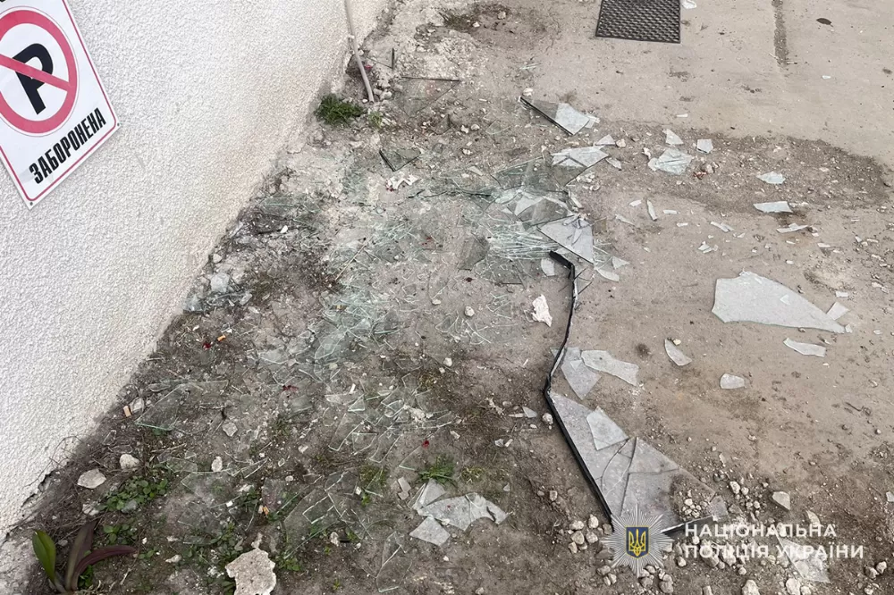 розбите вікно