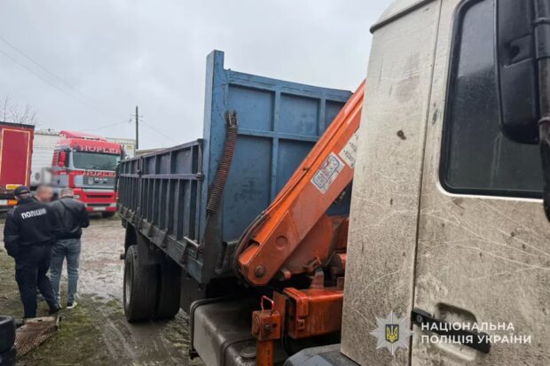 вантажівка