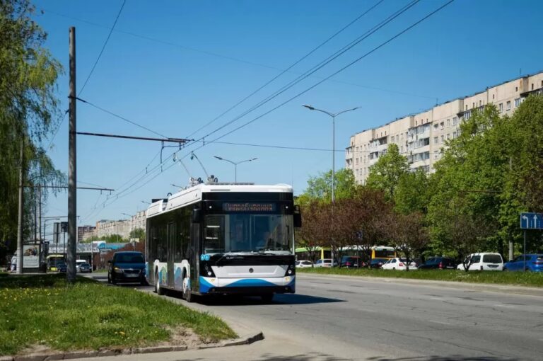 тролейбус