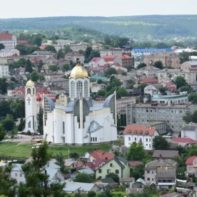 чортків
