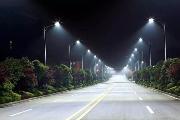 вуличне освітлення