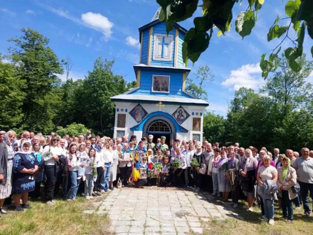 храм
