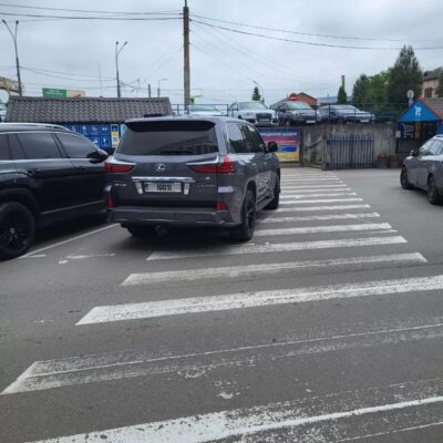 парковка Лексус