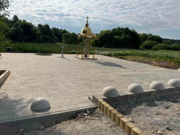 джерело Товстолуг