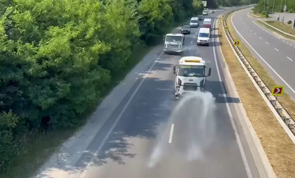 поливальні машини