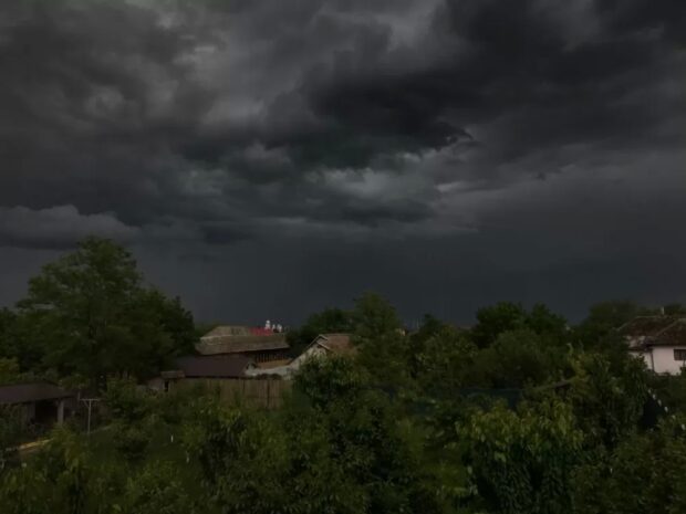 буревій
