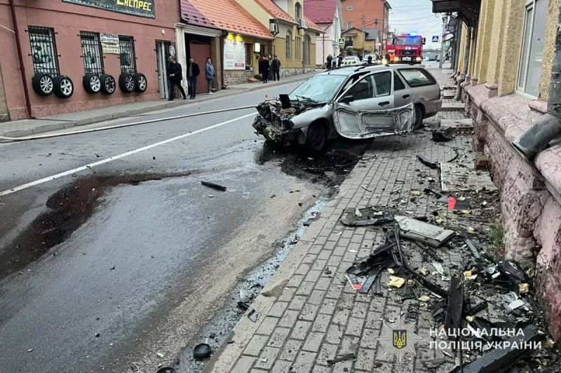 На Тернопільщині зіткнулись дві машини, є постраждалі